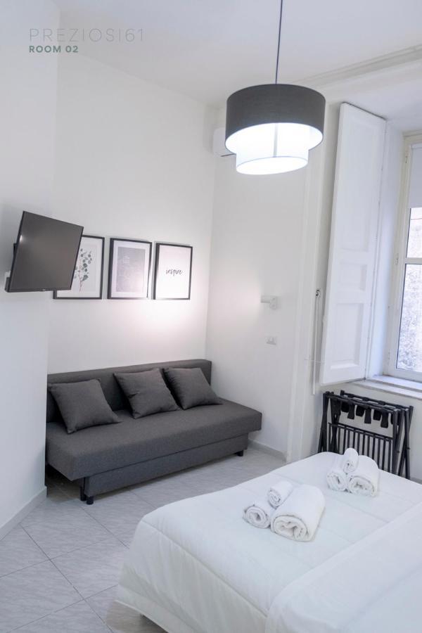 Preziosi 61 Apartment Napoli Bagian luar foto
