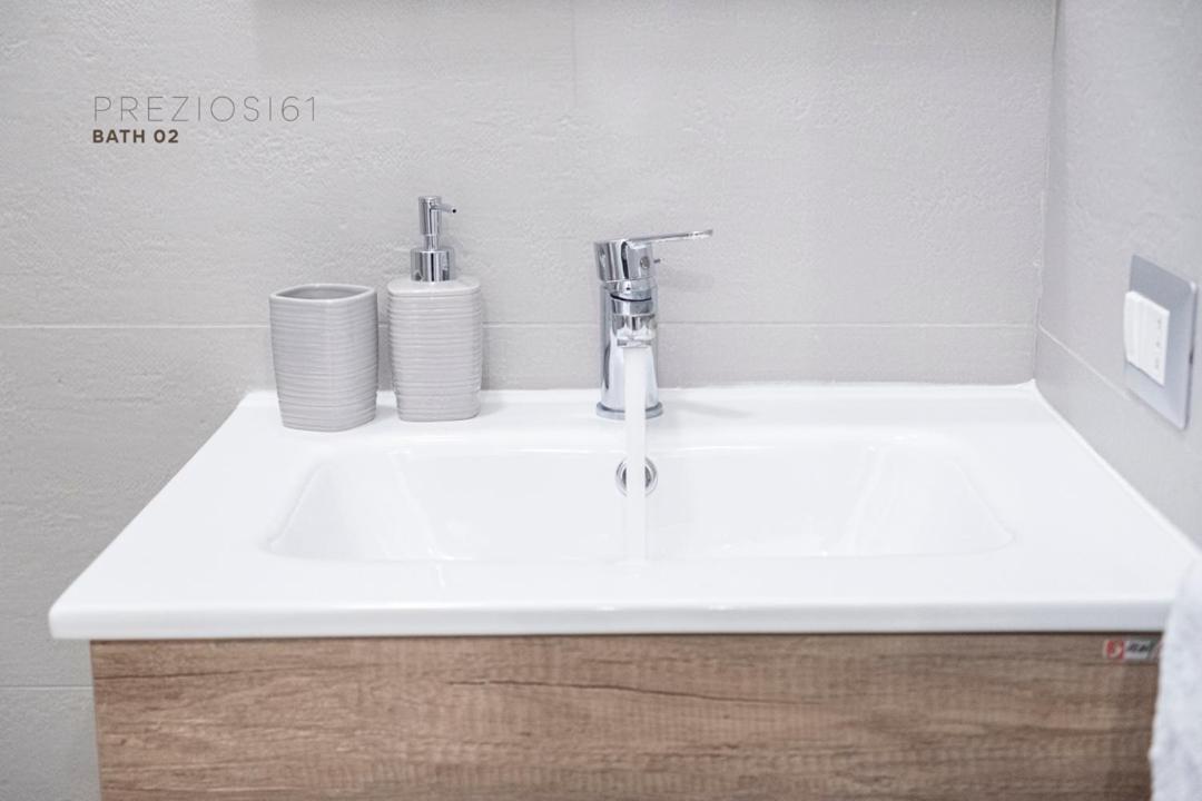 Preziosi 61 Apartment Napoli Bagian luar foto