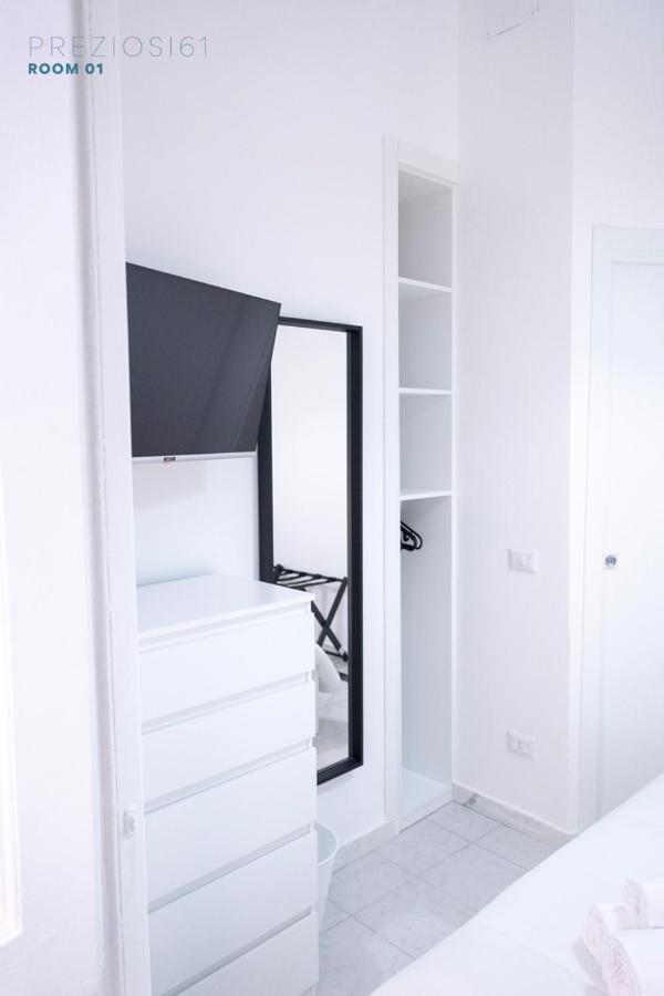 Preziosi 61 Apartment Napoli Bagian luar foto