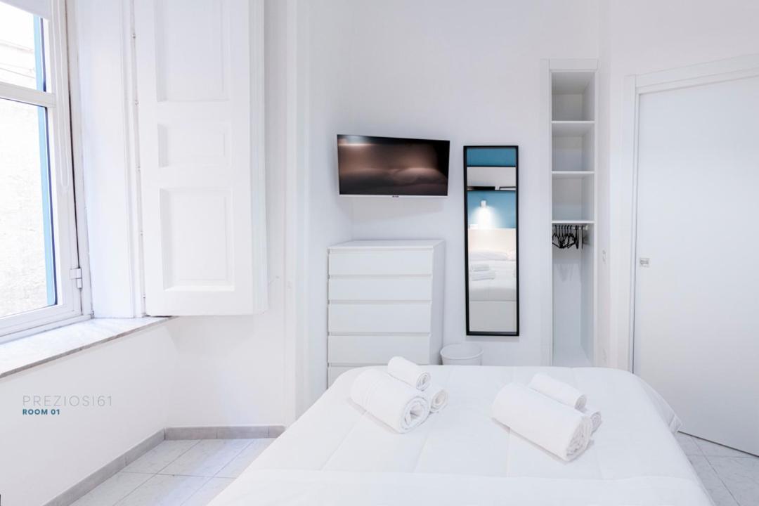 Preziosi 61 Apartment Napoli Bagian luar foto