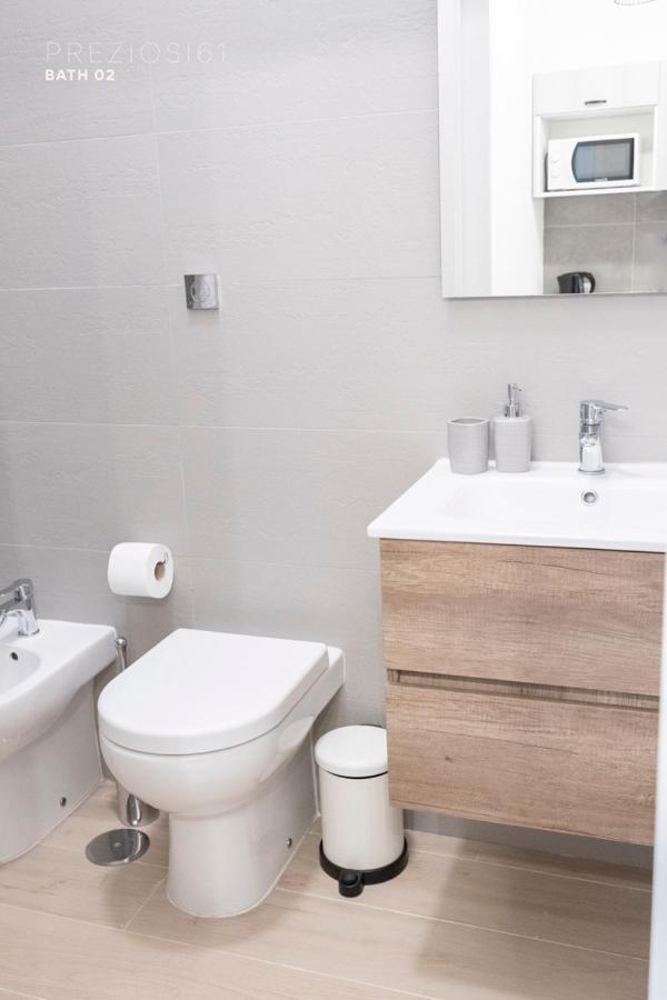 Preziosi 61 Apartment Napoli Bagian luar foto